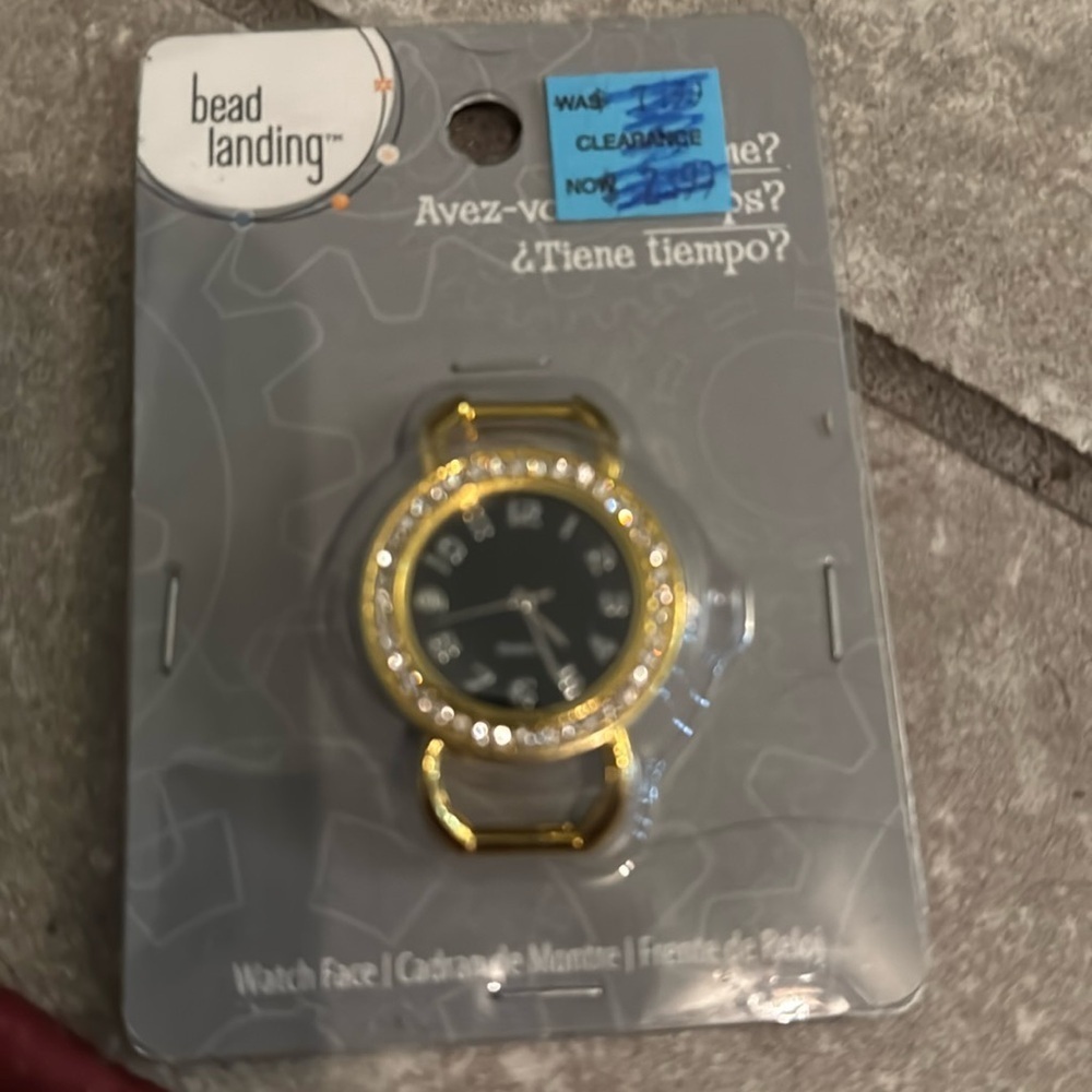 Bead Landing Gold Clock watch face